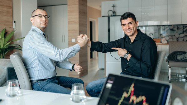 What Innovative Trends Are Shaping the Future of UK Businesses?